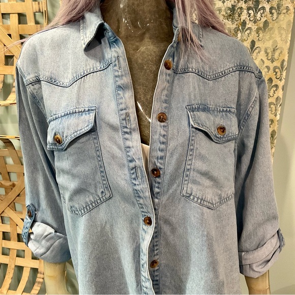 Jane and Delancey Button-Up Shirt - Picture 2 of 4